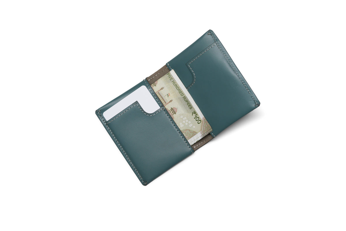 Compact Sleeve