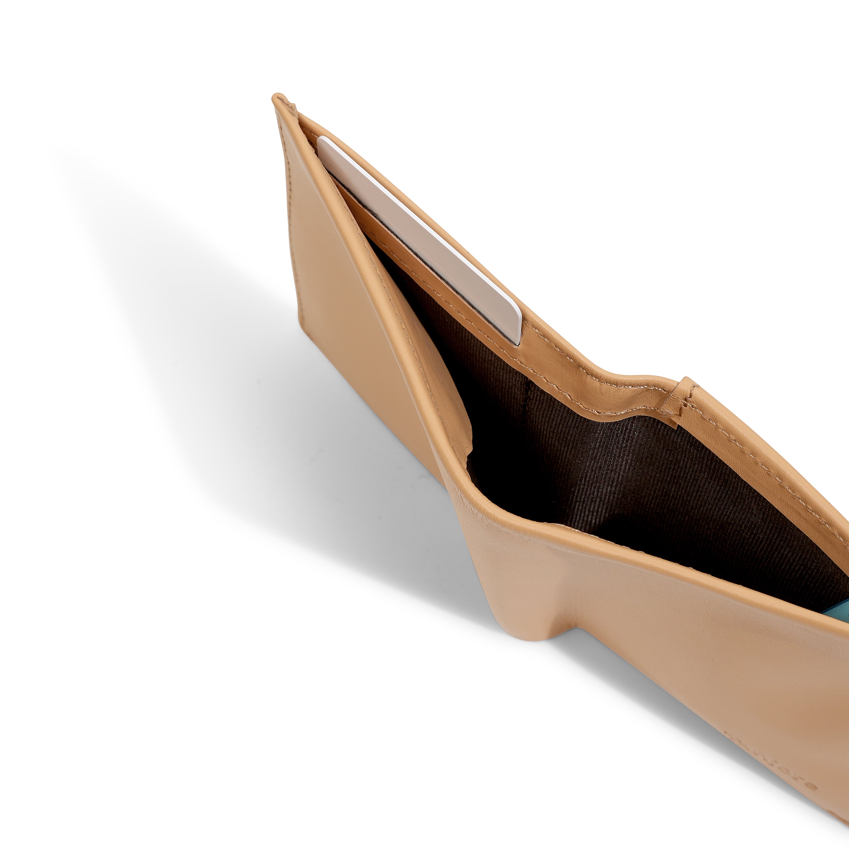 Top view into the Tanjore Reserve Sleeve showing the deep cash compartment. Designed with a Slim Profile and RFID shielding in Full Grain Nappa Leather.